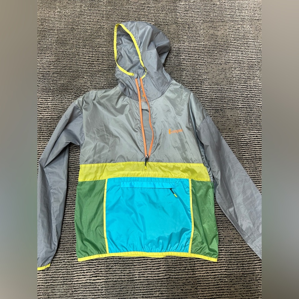 Cotopaxi color block windbreaker size small teca half zip